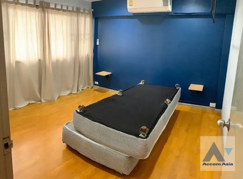 picture 🔼🔽 AccomA 📩  3 BR Townhouse in Khlong Ton Nuea (AA18875) - 5/7