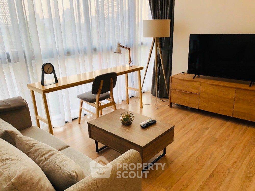 picture 2-BR Condo at Taka Haus Ekamai 12 near BTS Ekkamai (ID 1879533) - 2/8