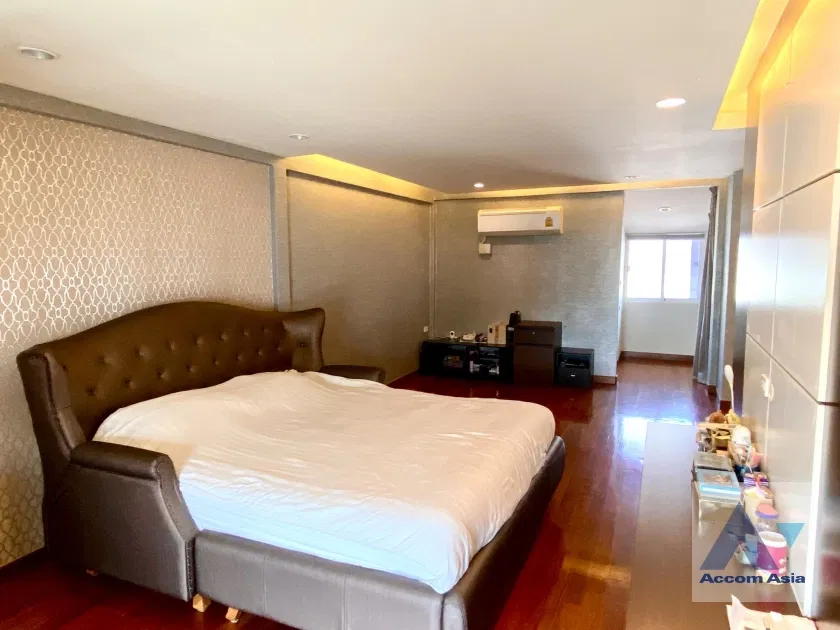 picture 🔼🔽 AccomA 📩  3 BR Townhouse in Thung Wat Don (AA42178) - 11/20