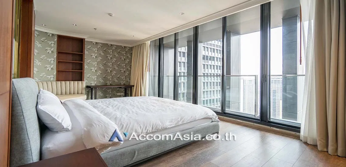 รูป 🔼🔽 AccomA 📩 Duplex Condo,Fully Furnished 3 BR Condominium @Noble Ploenchit (AA25140) - รูปที่ 9/14