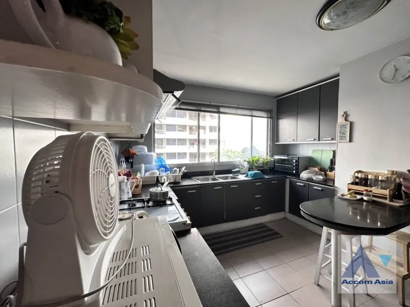 picture 🔼🔽 AccomA 📩  3 BR Condominium @Regent On The Park 3 (AA42900) - 2/4