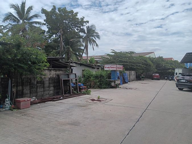 Land for sale, 1351 sq wah, Bang Khae