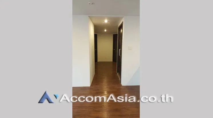 picture 🔼🔽 AccomA 📩 Home Office 3 BR House in Khlong Ton Nuea (AA15496) - 2/4