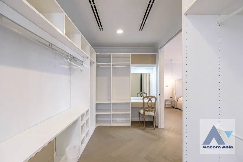 รูป 🔼🔽 AccomA 📩 Private Swimming Pool,Huge Terrace 4 BR Townhouse @749 Residence (AA31156) - รูปที่ 15/20