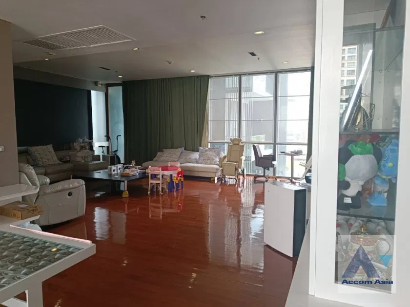 รูป 🔼🔽 AccomA 📩  4 BR Condominium @Domus 16 (AA39425) - รูปที่ 1/4