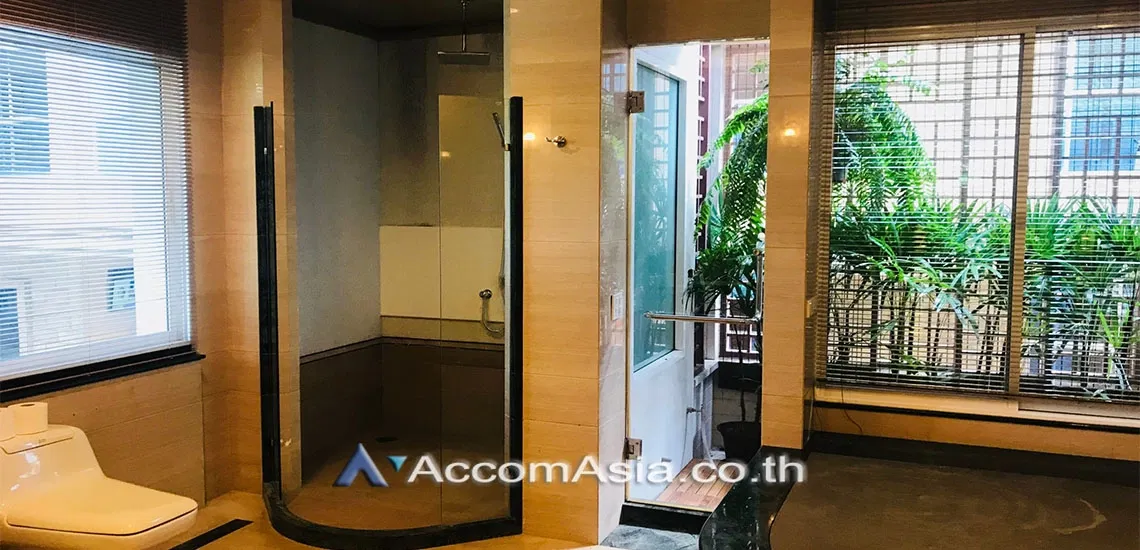 picture 🔼🔽 AccomA 📩 Detached house with warm interiors and private yard in Phaholyothin (AA30003) - 9/12