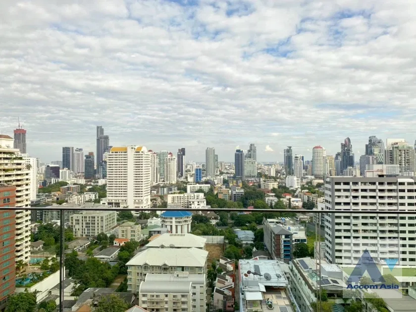 รูป 🔼🔽 AccomA 📩  Elegant condominium with soft interiors and skyline views in Sukhumvit (AA43540) - รูปที่ 19/19