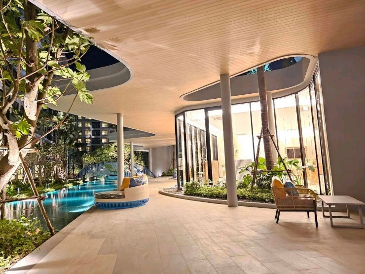 picture D Condo Reef 
Building C, 5th floor, size 24 sq m.
15,000 per year

Deposit 2 months
1 month in advance
 - 10/16