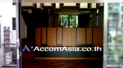 เช่าทาวน์โฮม กรุงเทพมหานคร : 🔼🔽 AccomA 📩 Home Office 4 BR Townhouse in  Lumphini (AA20808)