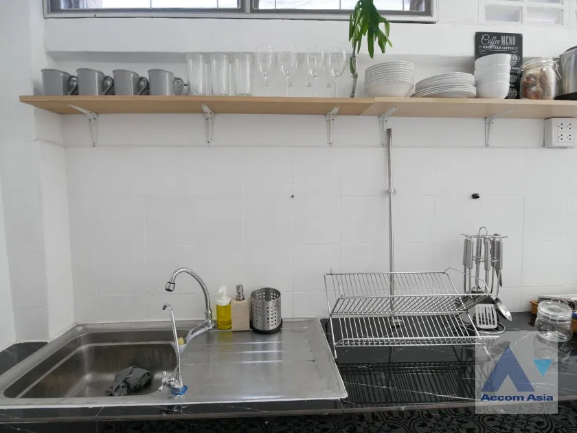 picture 🔼🔽 AccomA 📩  2 BR Townhouse in Phra Khanong Nuea (AA34151) - 5/12