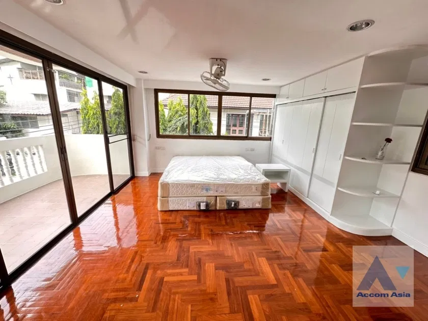 picture 🔼🔽 AccomA 📩  5 BR Townhouse @A Homely Place Residence (AA35845) - 12/20