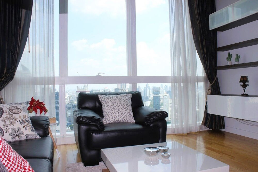 รูป 🔥 ขายพร้อมผู้เช่า !! ชั้นสูง 36++, วิวเมือง, ทำเลทอง!!🔥 Code C20240200715.......Millennium Residence, 2 ห้องนอน, 2 ห้องน้ำ, แต่งครบ, ราคาพิเศษ!!📣📣 - รูปที่ 4/9