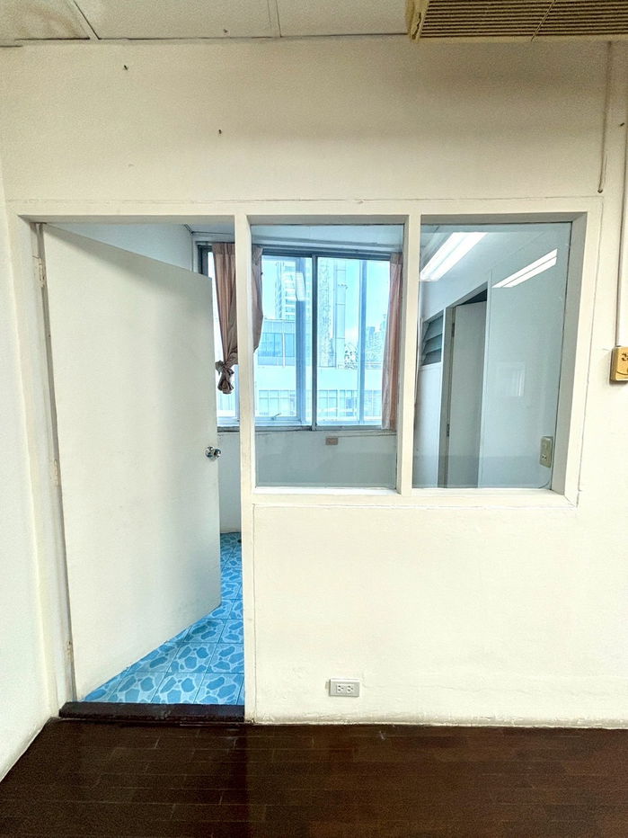 picture Office for rent (Thonglor) approximately 700 meters from BTS Thonglor Station. - 7/7