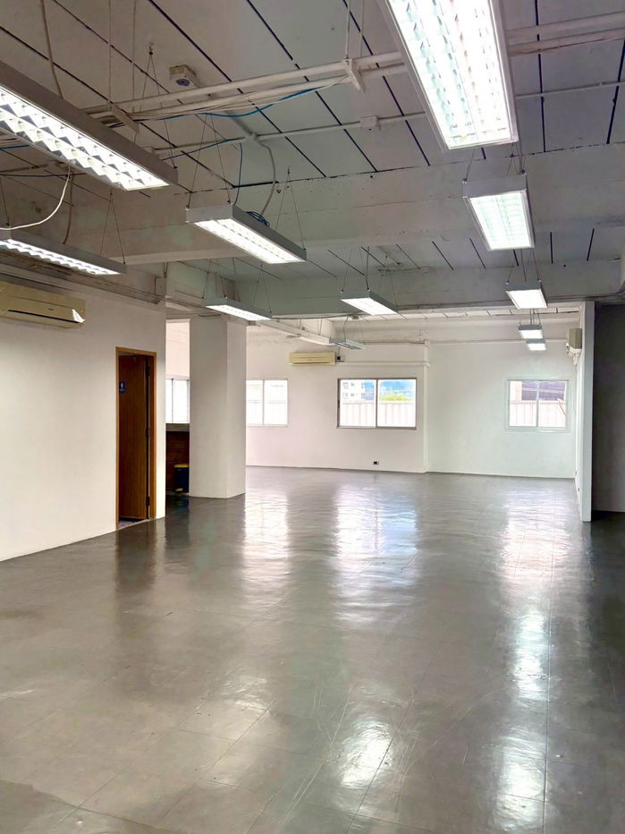 picture Office for rent (Thonglor) approximately 700 meters from BTS Thonglor Station. - 6/16