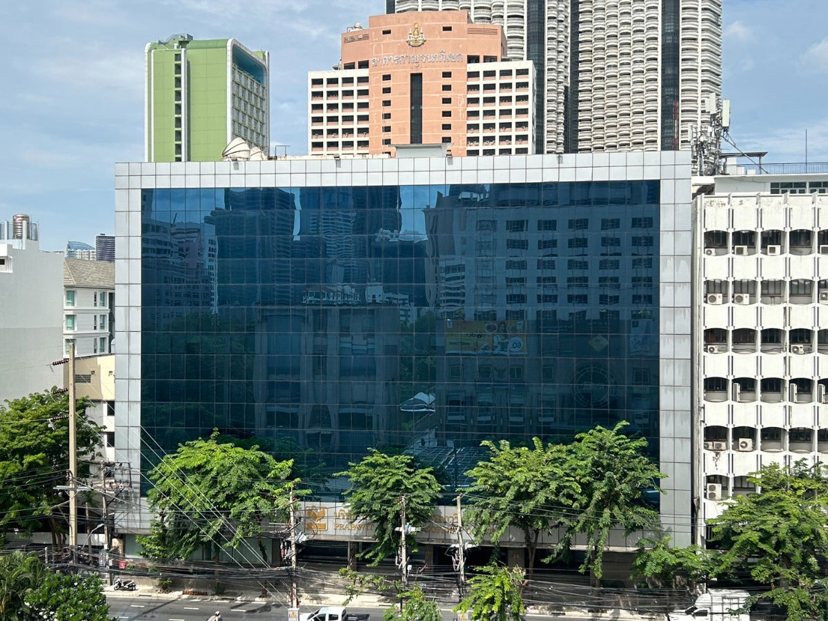 picture ✨ Prime Office / Showroom Space for Rent ✨ - 1/3