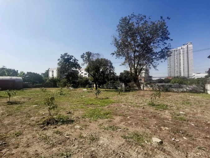 Land for sale, 207 sq wah, Huai Khwang