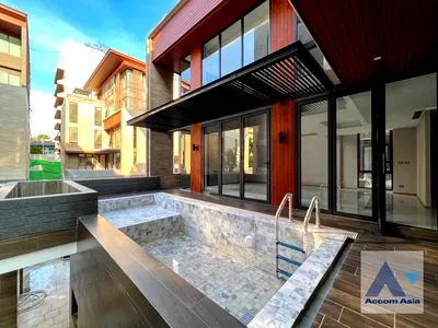 Houses for sale Sathon Nuea Road : 🔼🔽 AccomA 📩 Private Swimming Pool,Huge Terrace 4 BR House @Anina Villa Sathorn-Yenakart (AA35546)