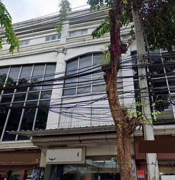 MRT SamYot 290m. Sampeng Market 700 m. 4-story commercial building for rent 20 sq.wa. 320 sq.m. Silp