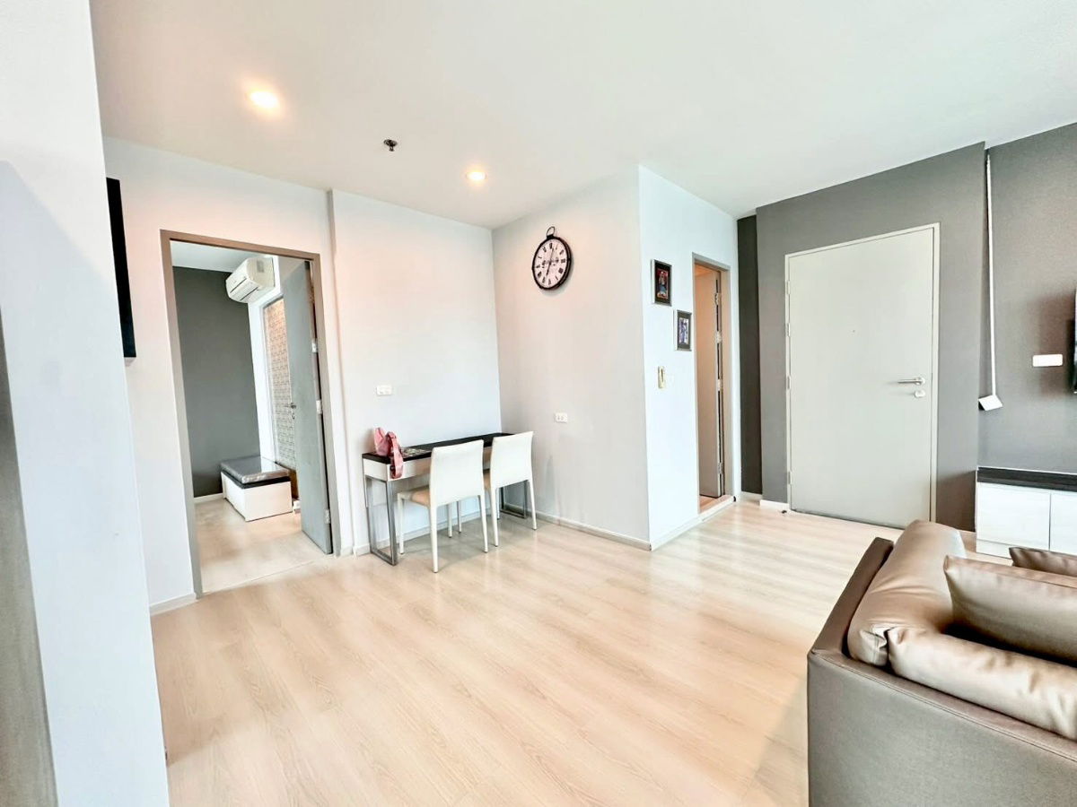picture 🟪🟦🟩🟨🟧 For rent: Life Ratchadaphisek (2 bedrooms, corner room)🛎️🛎️ | 𝗟𝗶𝗻𝗲@: @𝗮𝘀𝘀𝗲𝘁𝘀𝗽𝗿𝗼 - 6/19