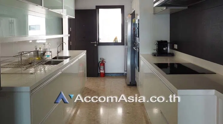 รูป 🔼🔽 AccomA 📩  Modern condominium with great natural light in Sathorn (AA17935) - รูปที่ 11/13