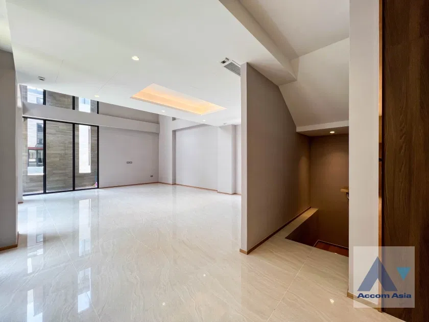 picture 🔼🔽 AccomA 📩 Private Swimming Pool,Huge Terrace 4 BR House @Anina Villa Sathorn-Yenakart (AA35546) - 10/18