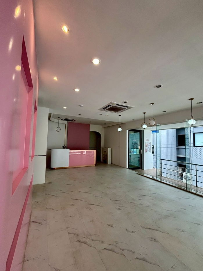 picture Office for rent (Thonglor) approximately 700 meters from BTS Thonglor Station. - 8/26