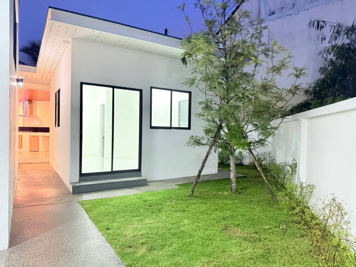 picture 🏡 Brand New Luxury Pool Villa – Mae Hia, Chiang Mai. elegant built-in furniture throughout the house. - 12/23