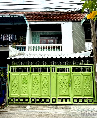 ทาวน์โฮม เพชรเกษม 54 : ขายทาวน์เฮาส์ 2 ชั้น ราคาถูก เพชรเกษม 54 แยก 4 ขนาด 17 ตร.ว. ใกล้MRT ภาษีเจริญ ซีคอน บางแค
