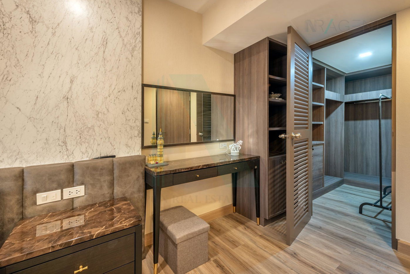 picture 🎉 For Rent Condo OMNI TOWER Building 1, Floor 31,1 bed room, Room size 65 sqm - 7/8