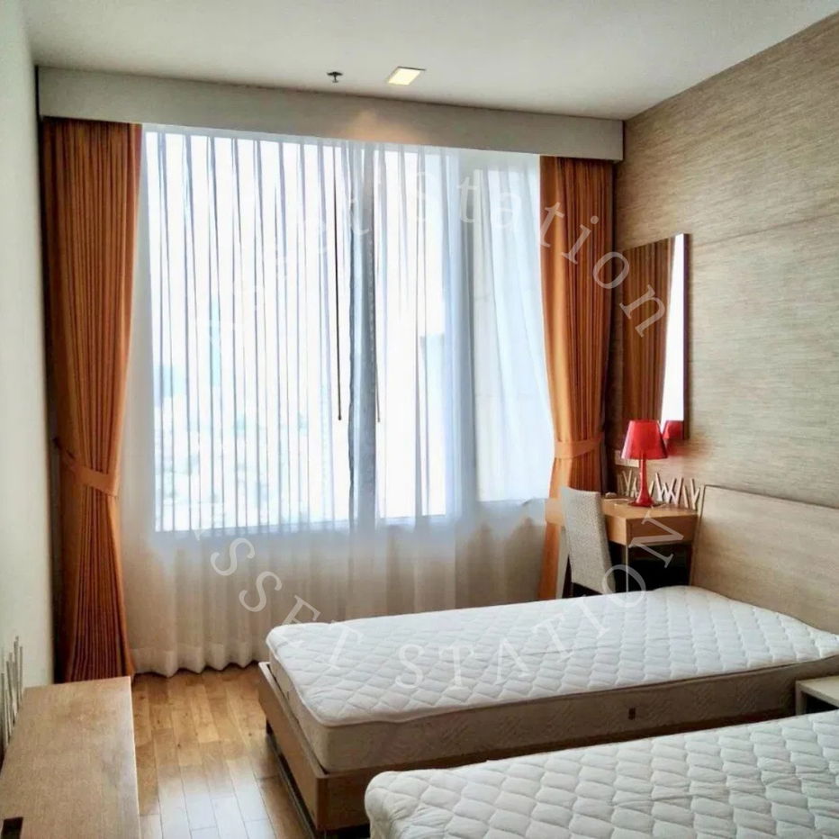 picture 📍The Empire Place – luxury condo in the heart of Sathorn📍 - 7/13