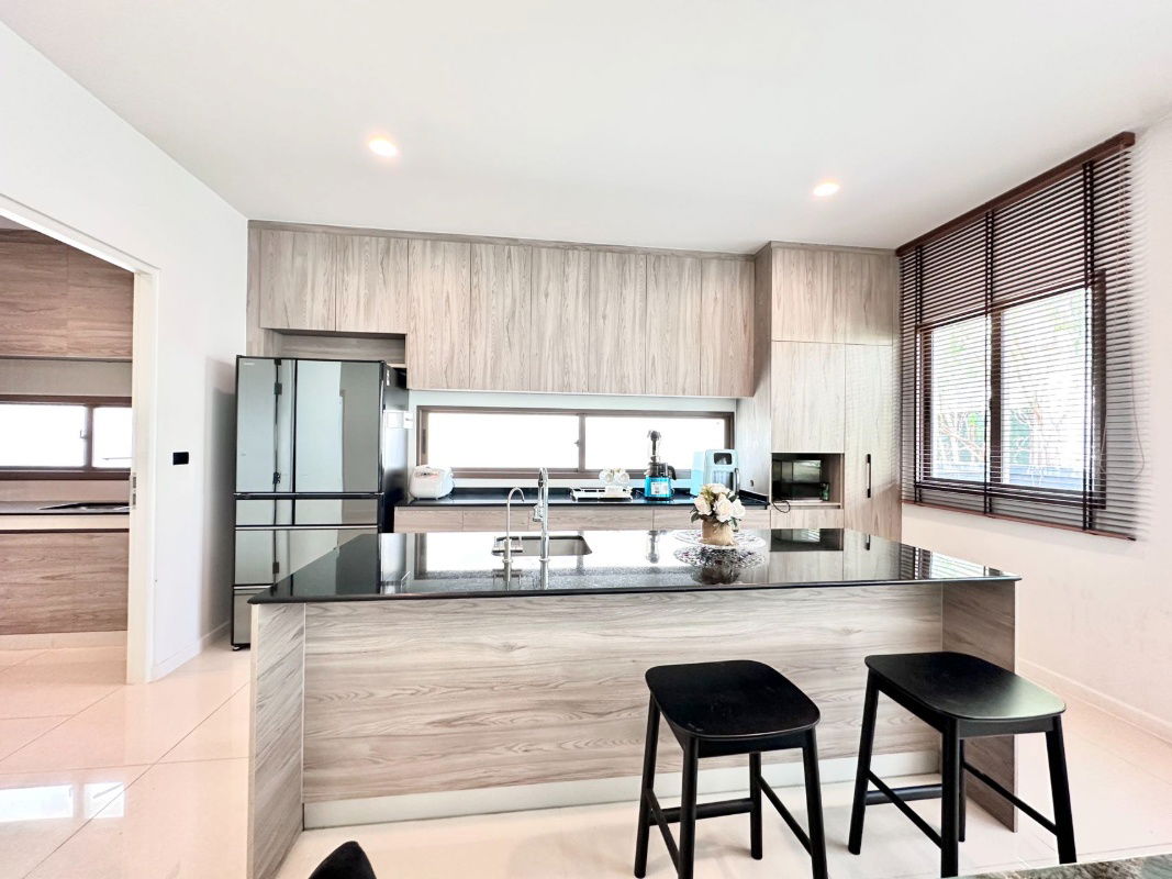 picture Burasiri Krungthep Kreetha - 🏡 Rent | Ready to Move In Luxury House with 4 Bedrooms  5 Bathrooms,📞 096-2493698 (BKK0175) - 7/26