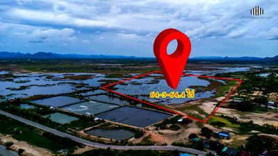 Land for sale Prachaubkirikhan : Urgent sale! 64 rai of land with 250 meters of frontage, road access on 3 sides, beautiful plot shape, suitable for housing development 