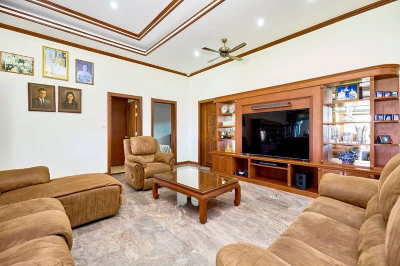picture Single house for sale in Pattaya, excellent location, very premium, near Map Prachan Reservoir - 4/20