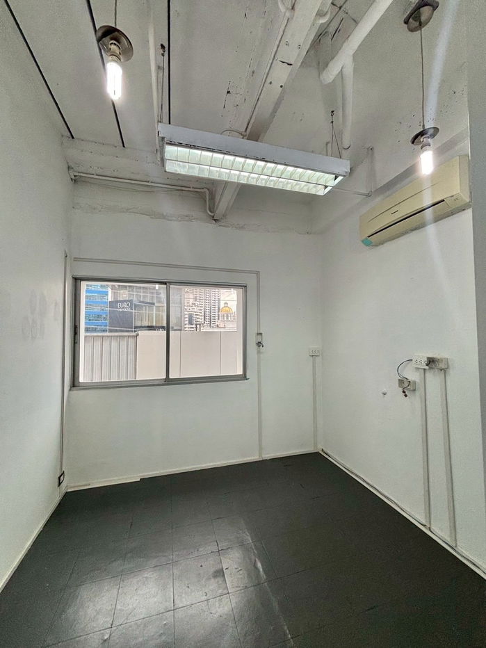 picture Office for rent (Thonglor) approximately 700 meters from BTS Thonglor Station. - 14/16