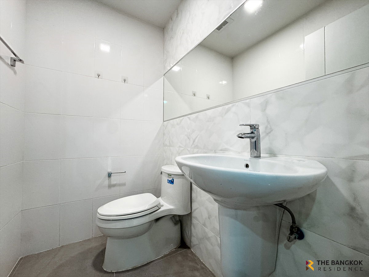 picture 🏡 3 Storey Townhome,Patio Watcharapol-Ramintra Near MRT Watcharapol  - 20/25