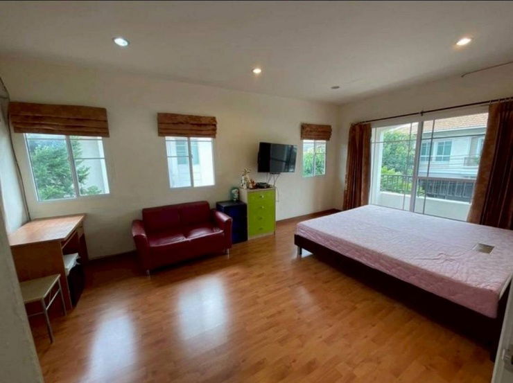 รูป บ้านเดี่ยวให้เช่า – หมู่บ้านภัสสร 19 วัชรพล–วงแหวน (สายไหม ออเงิน)
ใกล้จุดขึ้น–ลงทางด่วนจตุโชติ

บ้านพร้อมอยู่ เฟอร์นิเจอร์ครบ  - รูปที่ 7/15
