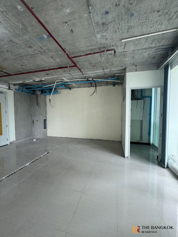 รูป 📌Unfurnished! Best Value in New CBD,TC Green Rama 9 near  MRT Rama 9 - รูปที่ 2/4