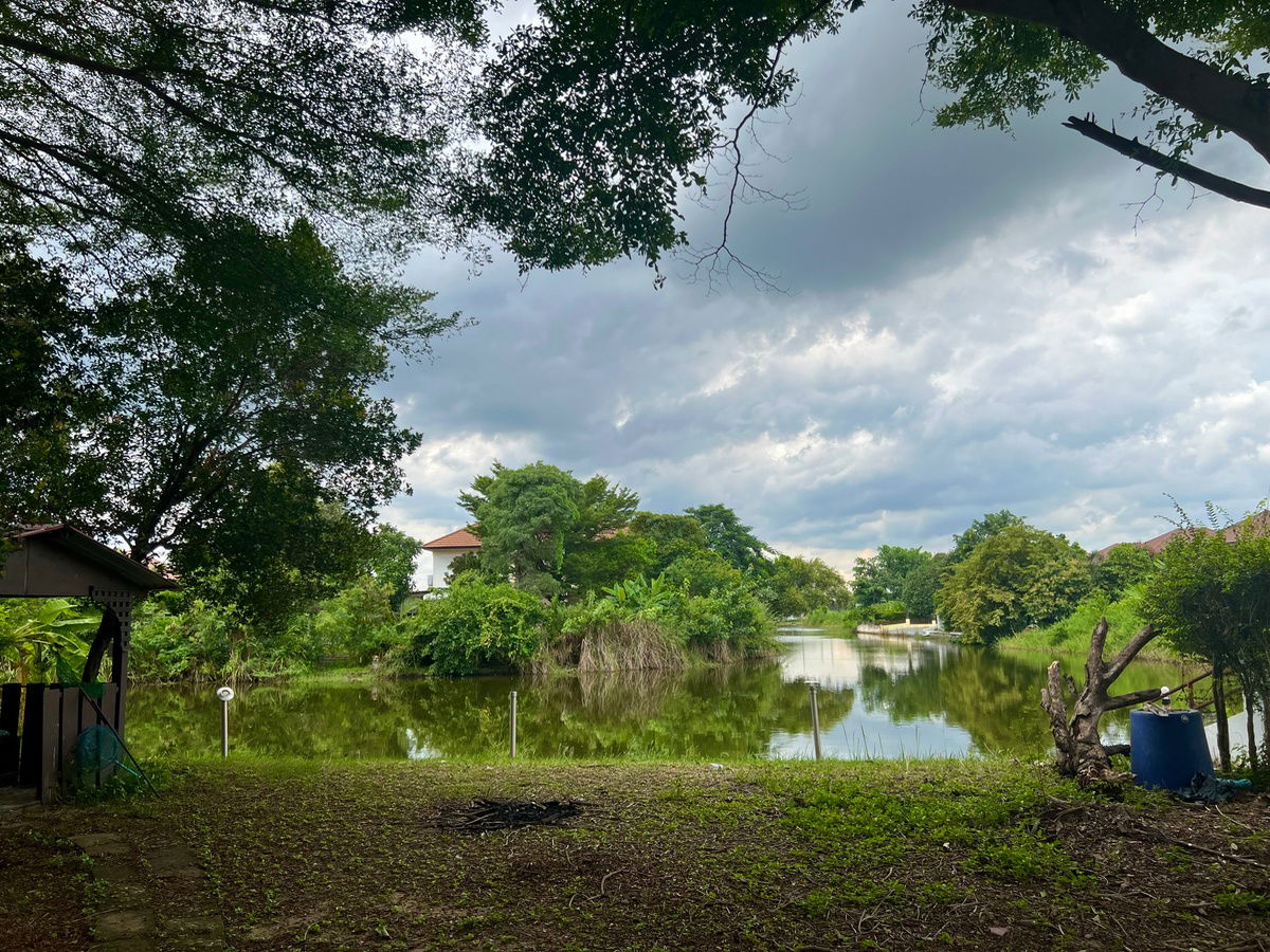 รูป ⭐ ขายด่วน! บ้านเดี่ยว 2 ชั้น Garden Lagoona – บ้านริมน้ำ สไตล์รีสอร์ท บรรยากาศสงบ ร่มรื่น เหมาะกับการพักผ่อนและ Work From Home พื้นที่รอบบ้านเยอะ - รูปที่ 28/29