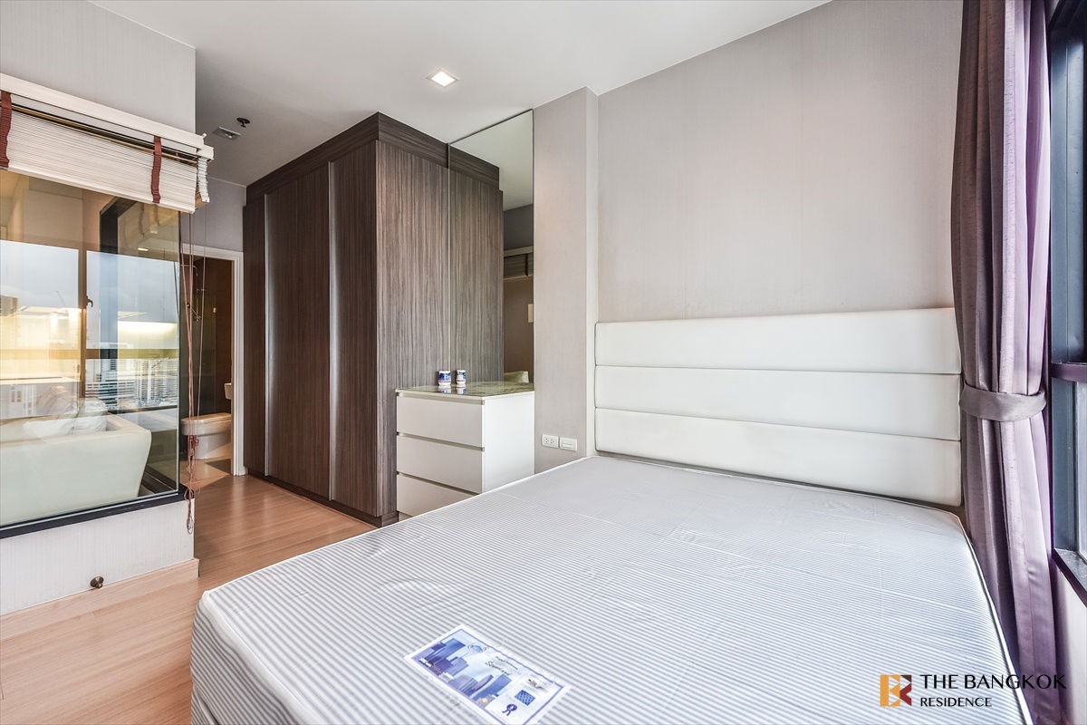 picture Urbano Absolute Sathon-Taksin ✨ Beautiful unit, high floor, open view 🏙️ Near BTS Krung Thonburi - 4/16
