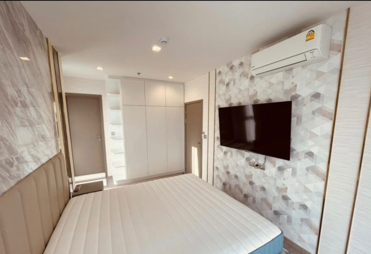picture For rent: Life Asoke Hype, large room, beautiful, ready to move in, near MRT Rama 9. Interested? Add Line: @841qqlnr - 4/12