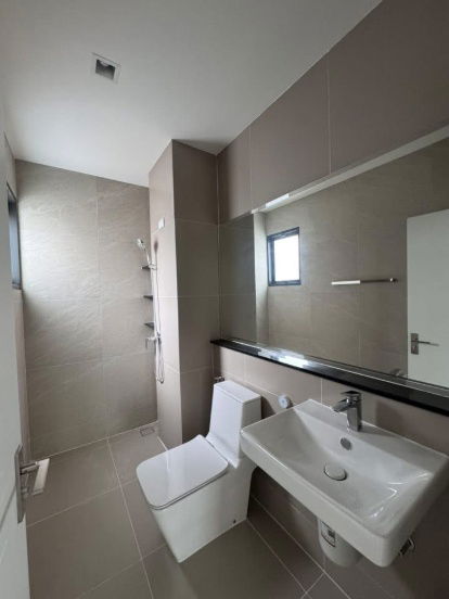 picture P0217 For Sale Bangkok Boulevard Ramkhamhaeng - Wongwaen - 13/17