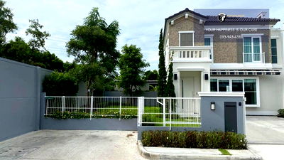 Houses for sale Ramkhamhaeng University 2 : Anya Bangna-Ramkhamhaeng 2 | Beautiful corner house, spacious area, next to the common area, beautifully decorated, ready to move in #2025082911623