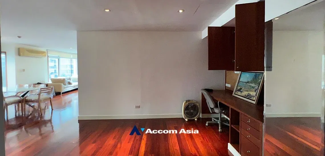 picture 🔼🔽 AccomA 📩  3 BR Condominium @Navin Court (AA32227) - 9/20