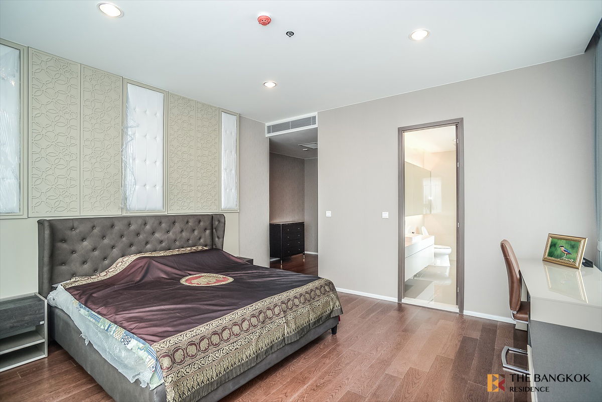 picture Menam Residences ✨ Renovated river-view unit at a special price 🔥 Near BTS Saphan Taksin - 3/10