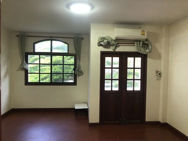 รูป ขายบ้าน หมู่บ้านปรีชา วัดหนามแดง ศรีนครินทร์  - รูปที่ 7/17