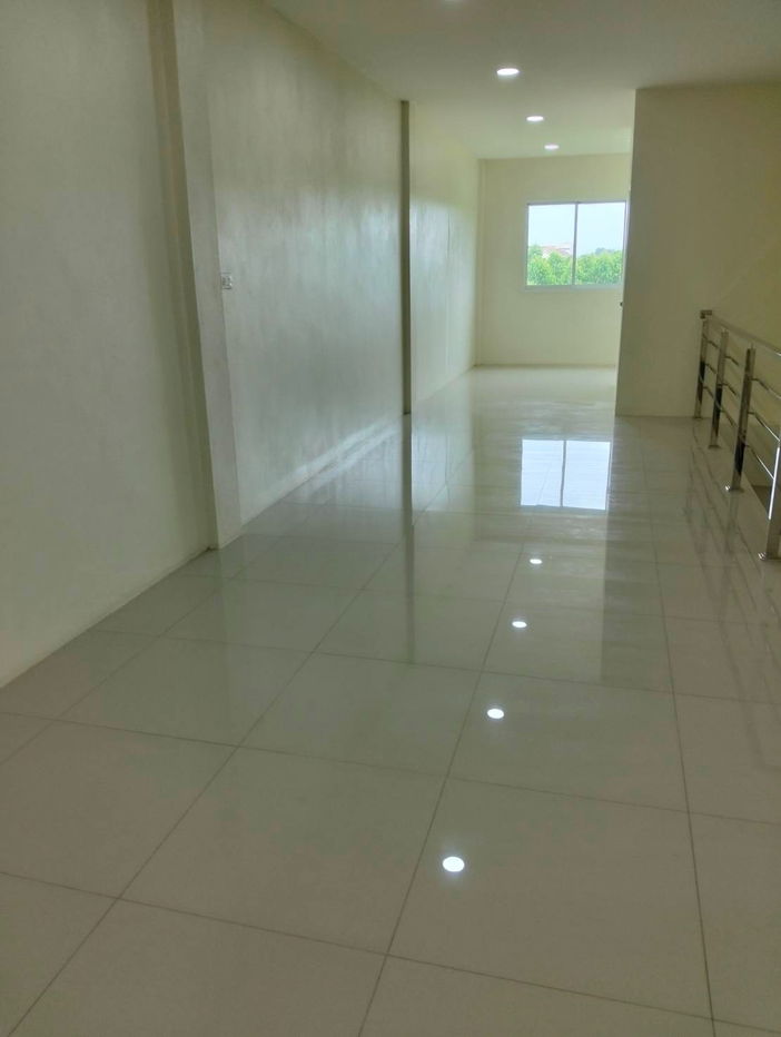 picture For Rent: Twin Commercial Building, 3 Floors   — Prime Location in Khok Pip, Si Mahosot District, Prachinburi Province - 3/7