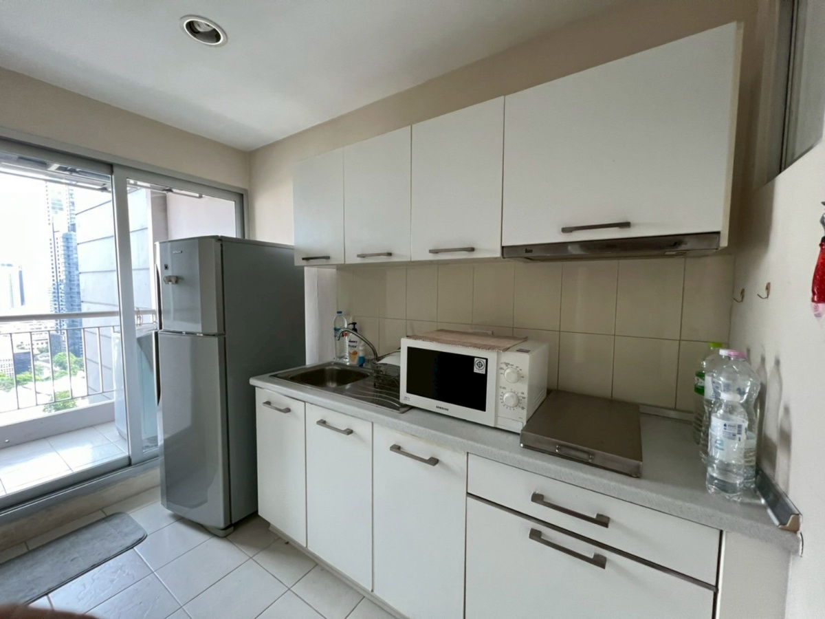 picture Newly Renovated | 1 bedroom 48 sq.m., high class 20+, Fully Furnished ready to moive in  - 6/10