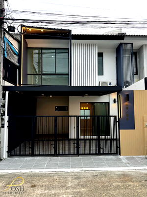 Townhouses for sale Phuket : Newly Renovated Two-Storey Townhouse 3 Bedrooms, 2 Bathrooms