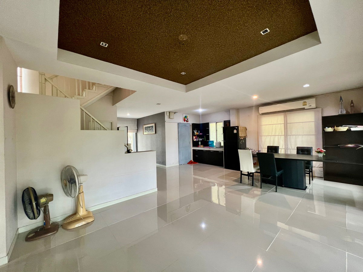 รูป ⭐ ขายด่วน! บ้านเดี่ยว 2 ชั้น Garden Lagoona – บ้านริมน้ำ สไตล์รีสอร์ท บรรยากาศสงบ ร่มรื่น เหมาะกับการพักผ่อนและ Work From Home พื้นที่รอบบ้านเยอะ - รูปที่ 12/29
