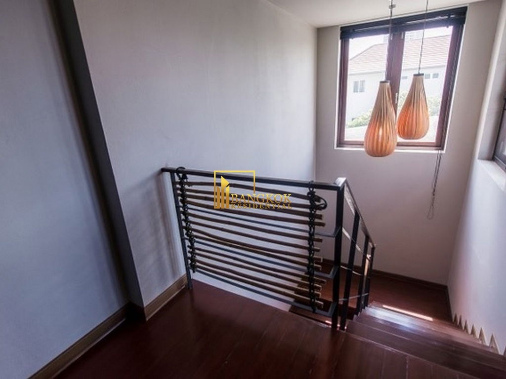 รูป Modern 4 Bed Luxury House With Private Pool in Ekkamai Area - BR8125SH - รูปที่ 9/20